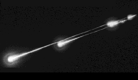 This photograph was taken by S. Eichmiller in Altoona, Pennsylvania just
after the main meteoroid body broke up into fragments.