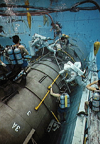 underwater tank at Johnson Space Center 