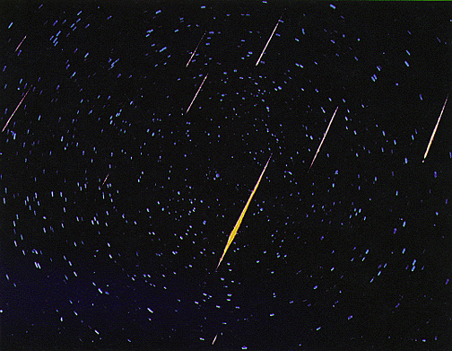 Imagen digital de una lluvia de meteoros